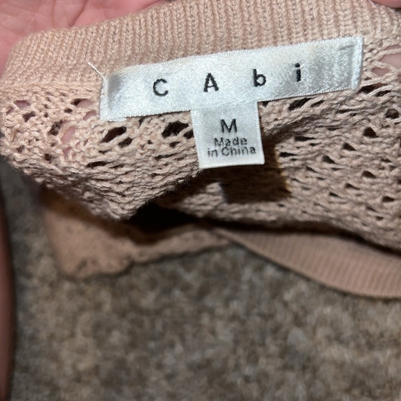 Cabi Fling Knotted Oversize Knit Weaved Fringe Beige Boho Sweater Size Medium - Picture 4 of 7